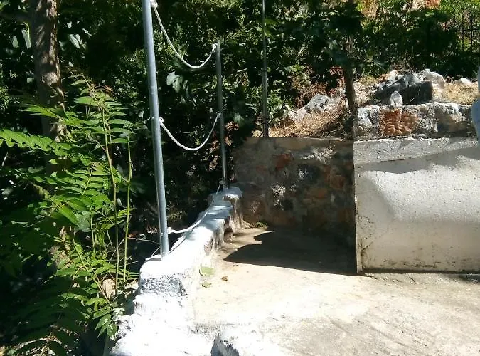 Apartment Kalapo Tseratsia