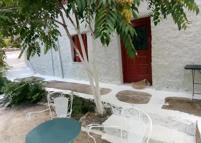 アパート Kalapo Tseratsiá